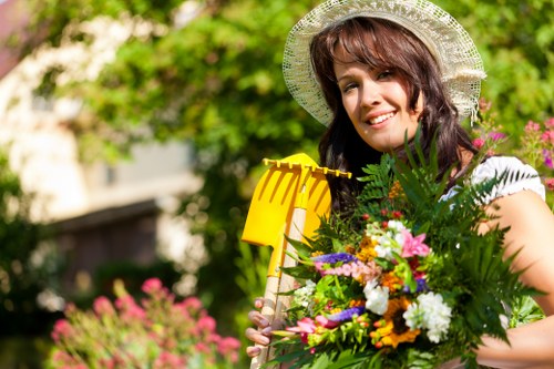 Safe and efficient tree maintenance